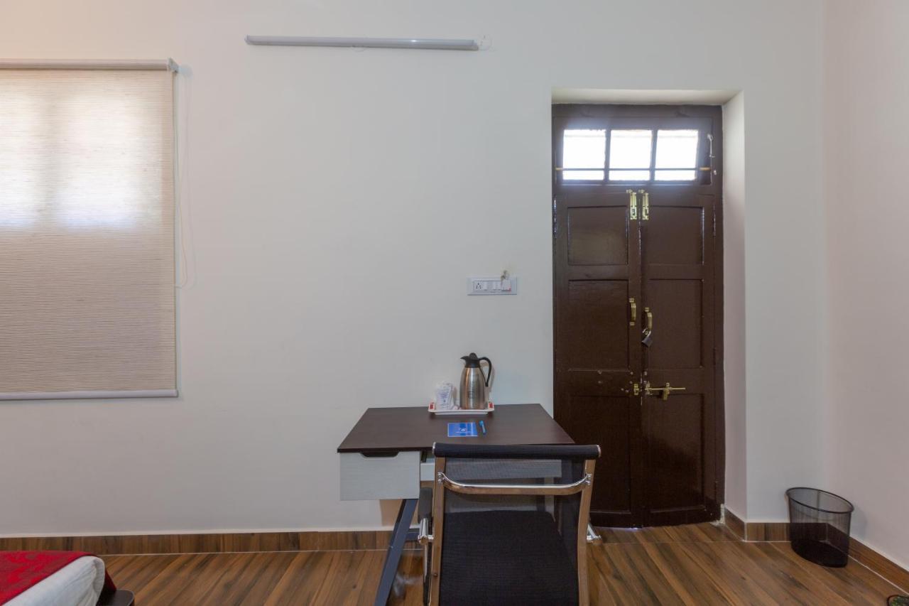 Kstdc Hotel Mayura Vijayanagara Hampi Hosapete Exteriör bild