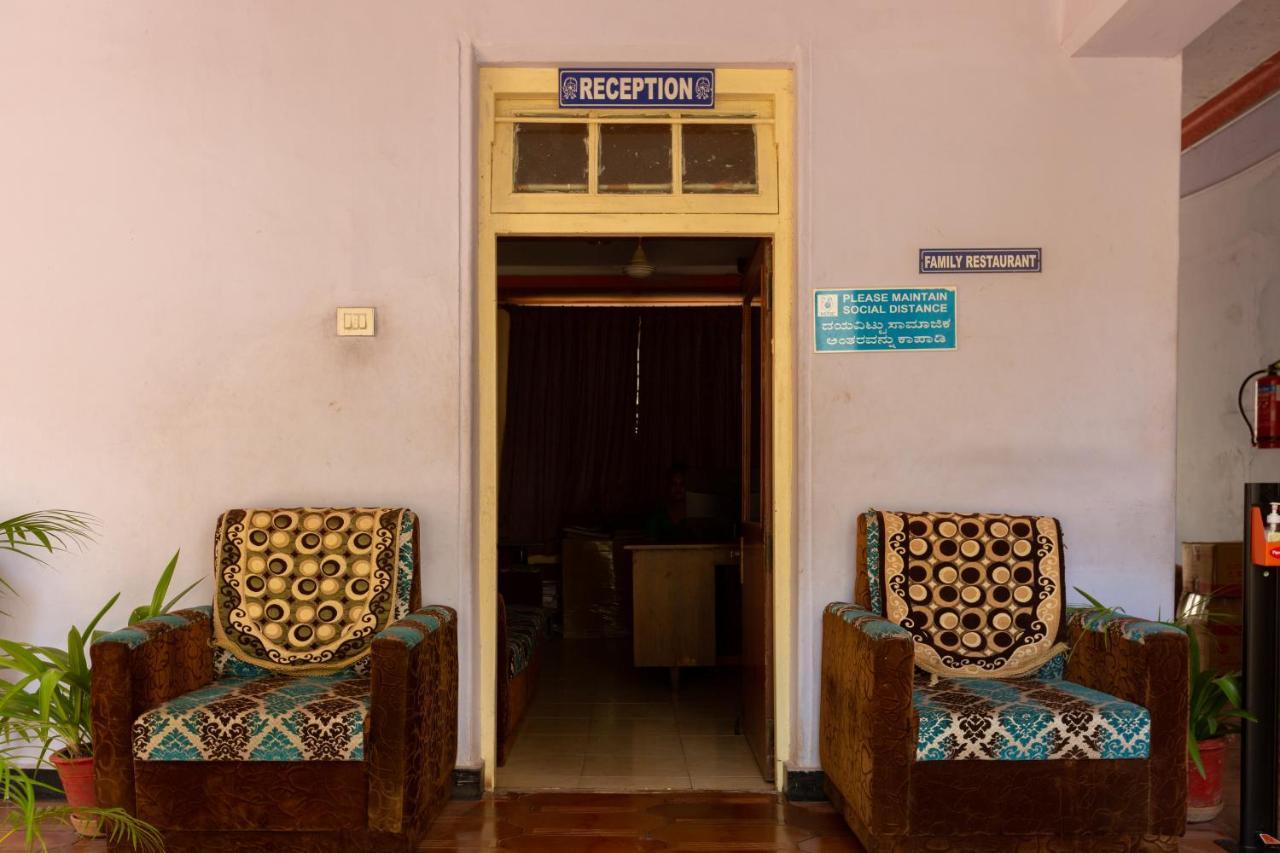 Kstdc Hotel Mayura Vijayanagara Hampi Hosapete Exteriör bild