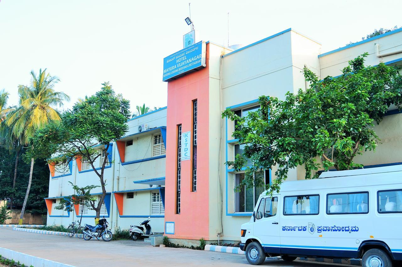 Kstdc Hotel Mayura Vijayanagara Hampi Hosapete Exteriör bild